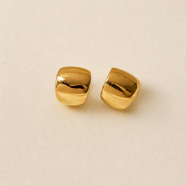 Mira Dome Ear Cuff