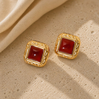 Orbis Rouge Studs
